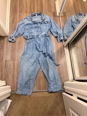 H&M Light Blue Denim Women's Jumpsuit with Tie Belt